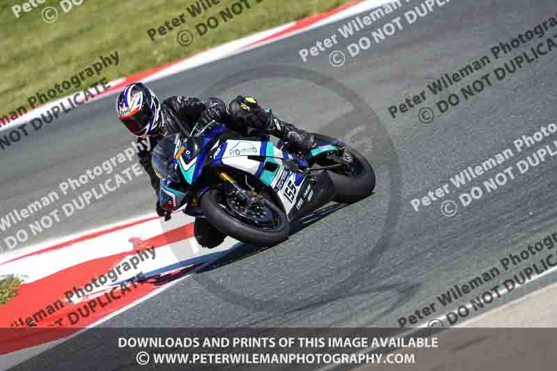 cadwell no limits trackday;cadwell park;cadwell park photographs;cadwell trackday photographs;enduro digital images;event digital images;eventdigitalimages;navarra;no limits trackdays;peter wileman photography;racing digital images;trackday digital images;trackday photos